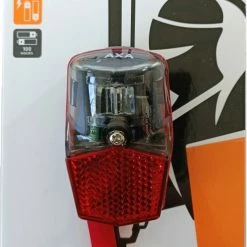 AXA Run Compact - Fiets Achterlicht - LED Fietsverlichting Op Batterij - Spatbord Montage Rood 11 AXA Run Compact - Fiets Achterlicht - LED Fietsverlichting Op Batterij - Spatbord Montage Rood -Fietsen-Accessoires Shop 492x840 1