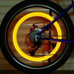 Crazy Lights Spaakverlichting - LED Spaaklicht - Kleurrijke Spaaklampen - Fietslamp - Wielverlichting - 2 Stuks- Kinderfiets -Fietsen-Accessoires Shop 550x362