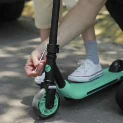 Ninebot By Segway EKickScooter Zing A6 - E-step - Actieradius: 5km - Snelheid: 12km/h - Officieel Benelux Model 32 Ninebot By Segway EKickScooter Zing A6 - E-step - Actieradius: 5km - Snelheid: 12km/h - Officieel Benelux Model -Fietsen-Accessoires Shop 550x366 52