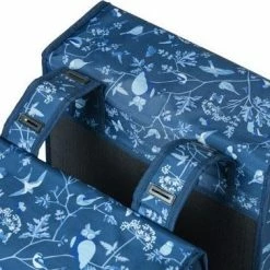 Basil Wanderlust Dubbele Fietstas - Blauw - 35 Liter -Fietsen-Accessoires Shop 550x377 2