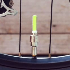 Crazy Lights Spaakverlichting - LED Spaaklicht - Kleurrijke Spaaklampen - Fietslamp - Wielverlichting - 2 Stuks- Kinderfiets -Fietsen-Accessoires Shop 550x483 4