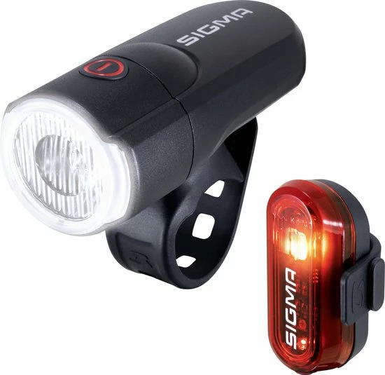 Sigma Sport AURA 30 Fietsverlichting Set - Led Koplamp 30 Lux - CURVE Achterlicht - Inclusief Batterijen 1 Sigma Sport AURA 30 Fietsverlichting Set - Led Koplamp 30 Lux - CURVE Achterlicht - Inclusief Batterijen