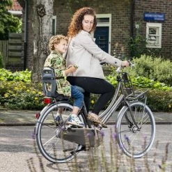 Qibbel 6+ Junior Fietsstoeltje Achter - Zwart - Inclusief Voetsteuntjes -Fietsen-Accessoires Shop 550x549 2