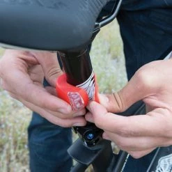 Merkloos Fietslampjes Set - LED Fietsverlichting Voorlicht & Achterlicht Fiets - Waterdichte Siliconen LED Fiets Lampen -Fietsen-Accessoires Shop 550x550 207