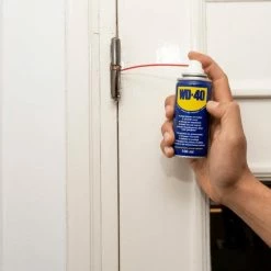 WD-40 Multi-Use Product Classic - 200ml - Multispray - Smeermiddel, Ontvetter En Anti-Corrosie -Fietsen-Accessoires Shop 550x550 287