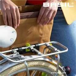 Basil City Fietsshopper - Enkele Fietstas - Camel Bruin - 16 Liter -Fietsen-Accessoires Shop 550x550 964