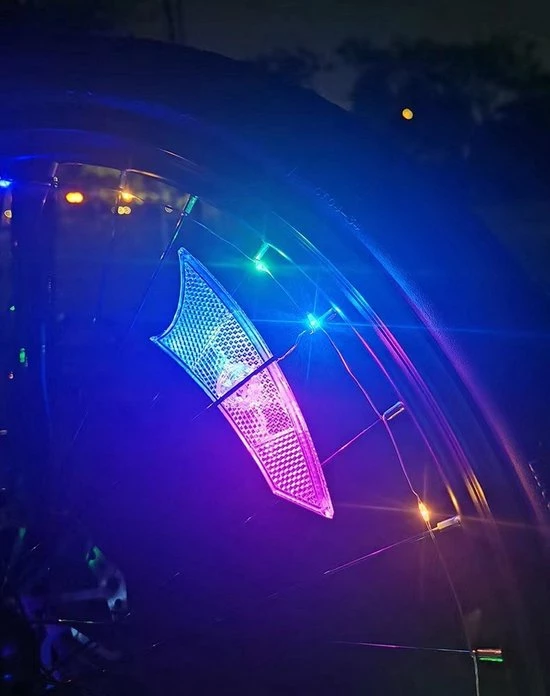 BOTC Fietswielverlichting - Spaakverlichting Met Reflector - Fietswiel - Meerkleurig - 1 Stuk - LBA11207 10 BOTC Fietswielverlichting - Spaakverlichting Met Reflector - Fietswiel - Meerkleurig - 1 Stuk - LBA11207 - Afbeelding 10