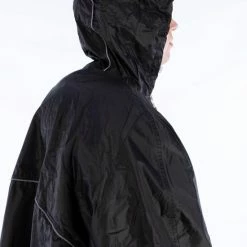 Ralka Poncho - Zwart - Volwassenen -Fietsen-Accessoires Shop 550x779 2
