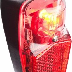 AXA Run Compact - Fiets Achterlicht - LED Fietsverlichting Op Batterij - Spatbord Montage Rood 13 AXA Run Compact - Fiets Achterlicht - LED Fietsverlichting Op Batterij - Spatbord Montage Rood -Fietsen-Accessoires Shop 550x797 1